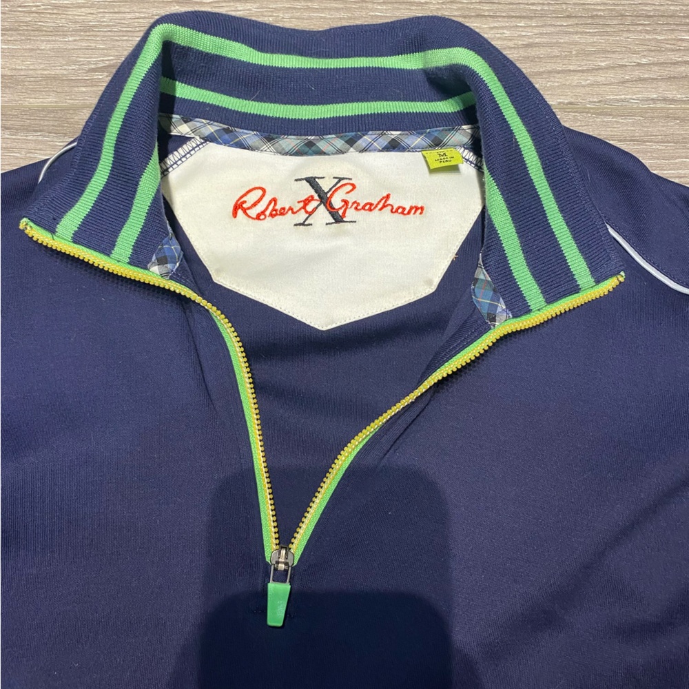Robert Graham medium pullover - Picture 2 of 2